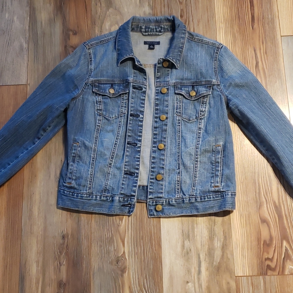 Tommy Hilfiger denim jacket